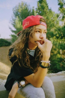 zendaya_002_1.jpg