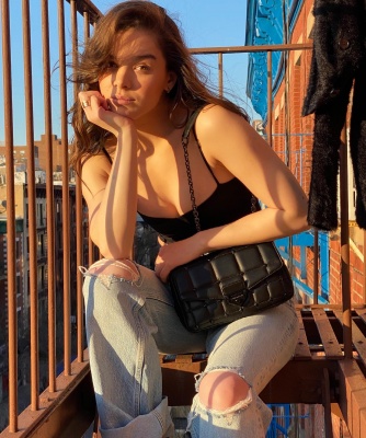 hailee_001.jpg