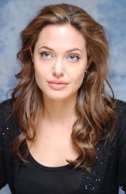 angelina_015.jpg