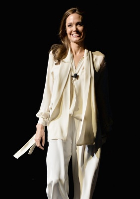 angelina_016.jpg