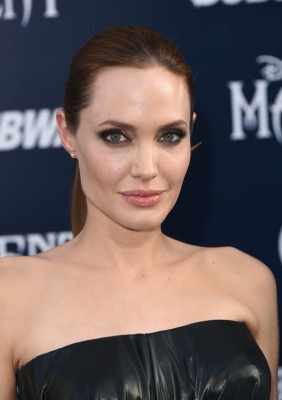 angelina_032.jpg