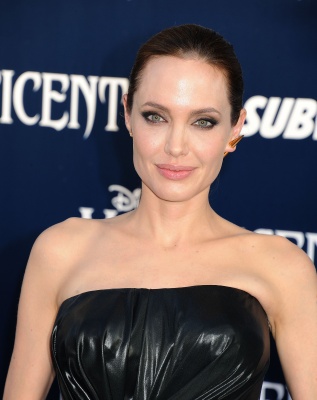 angelina_034.jpg