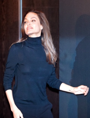 angelina_040.jpg