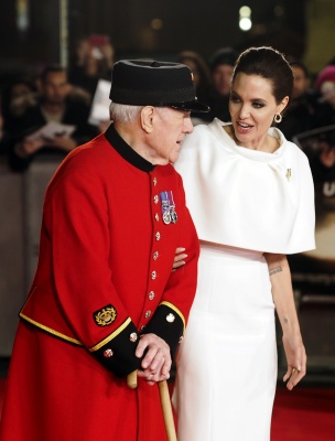 angelina_067.jpg