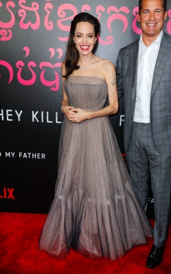 angelina_209.jpg