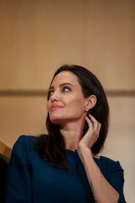 angelina_020.jpg