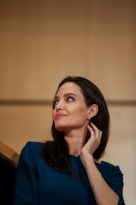 angelina_021.jpg