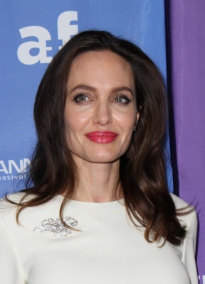 angelina_033.jpg