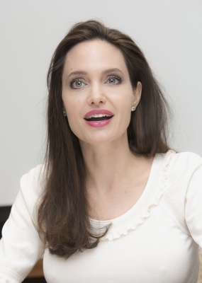angelina_050.jpg