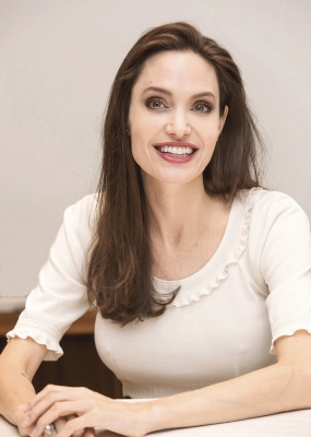 angelina_051.jpg