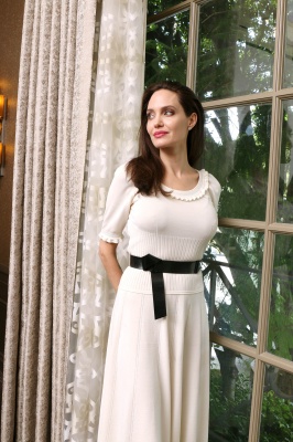 angelina_084.jpg