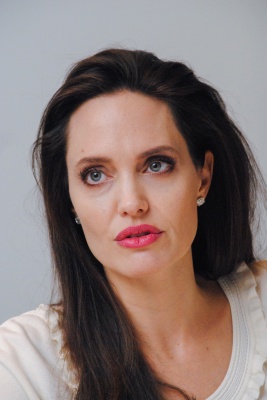 angelina_098.jpg