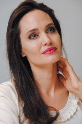 angelina_099.jpg