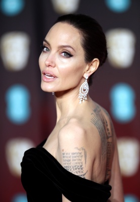 angelina_093.jpg