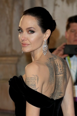 angelina_403.jpg