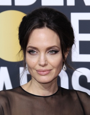 angelina_236.jpg
