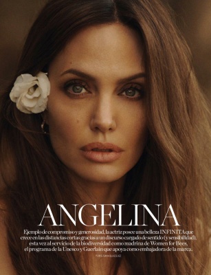 angelina_003.jpg