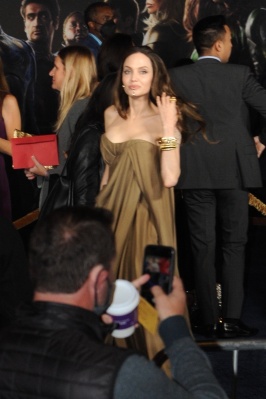 angelina_0104.jpg