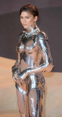 zendaya_0327.jpg