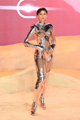 zendaya_0429.jpg