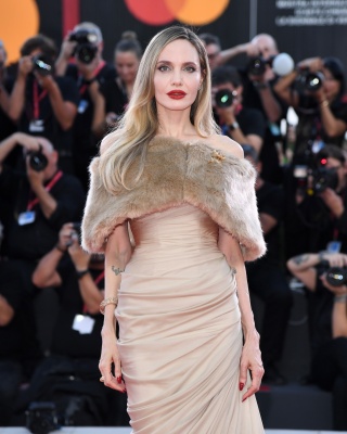 ANGELINA_0004.jpg