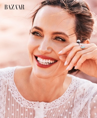 angelina_004.jpg