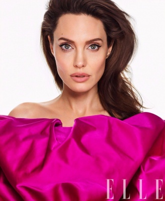angelina_001.jpg