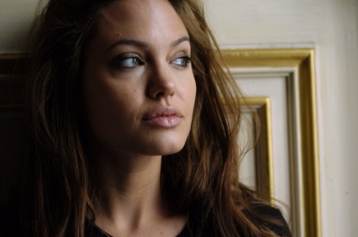 angelina_003.jpg