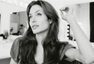 angelina_001.jpg