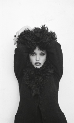 angelina_013.jpg
