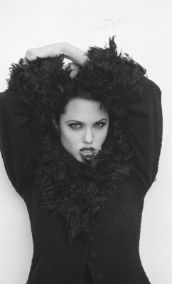 angelina_016.jpg